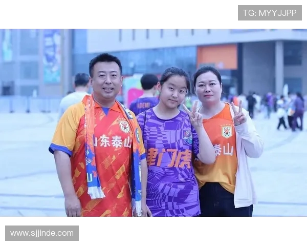 四连续！泰山官方：与20岁中场依木兰续约，合同期至2030年12月